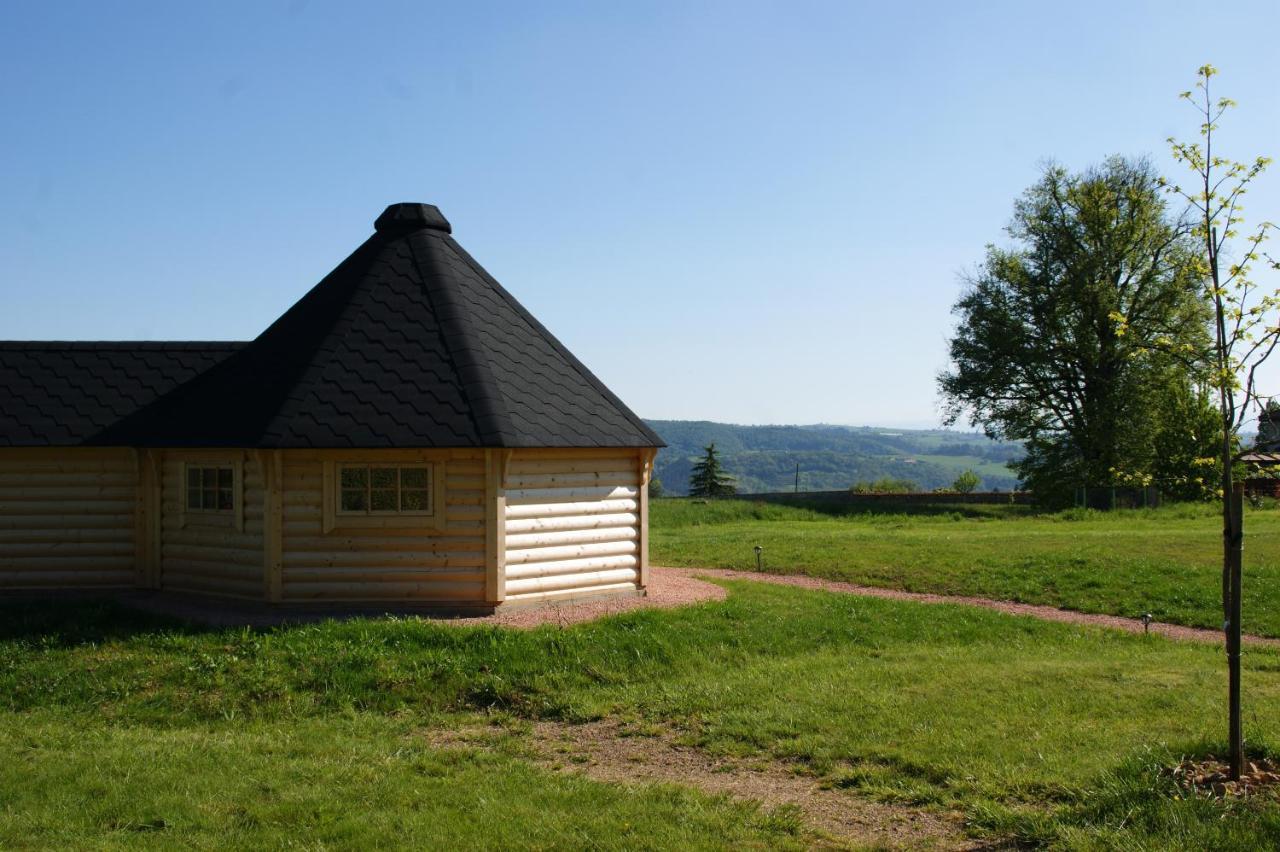 Les Cabanes Du Grand Nord Pradines  Exterior photo
